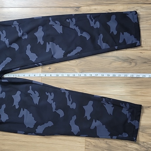 Yogalicious Lux Navy Camo Joggers - Picture 7 of 11